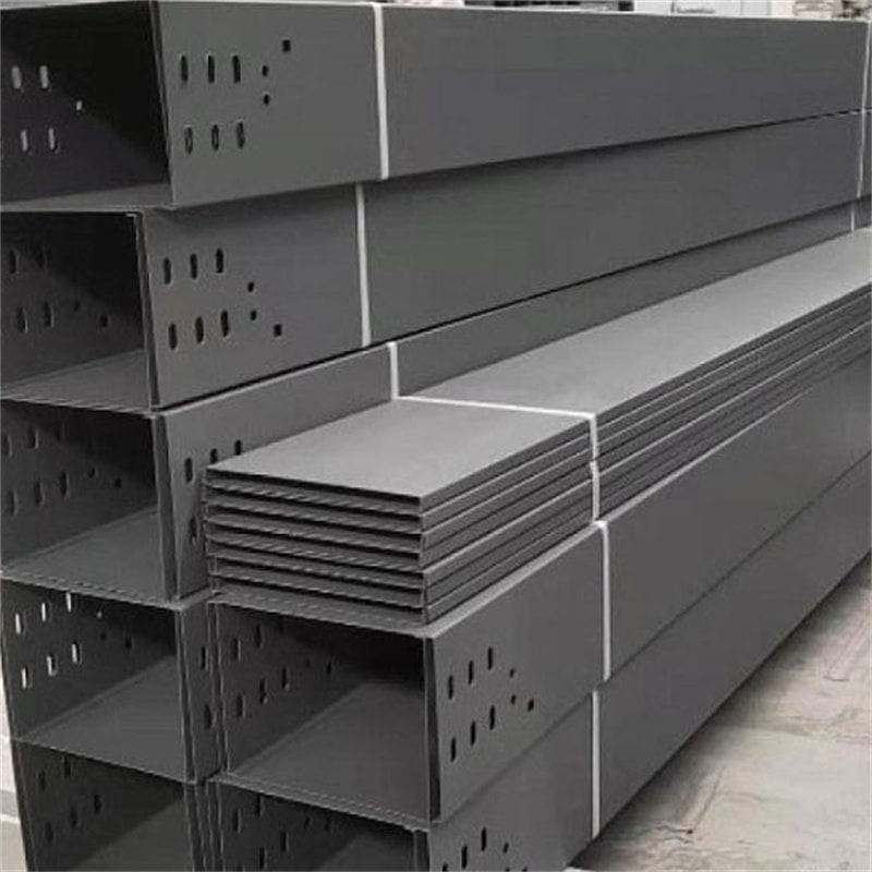 防火电缆桥架分为三种型号:槽式、托盘式、梯式 防火电缆桥架分为三种型号:槽式、托盘式、梯式