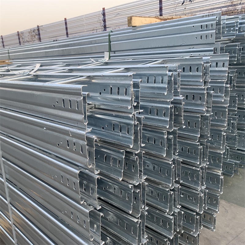 弱电井电缆桥架安装规范有何要求？