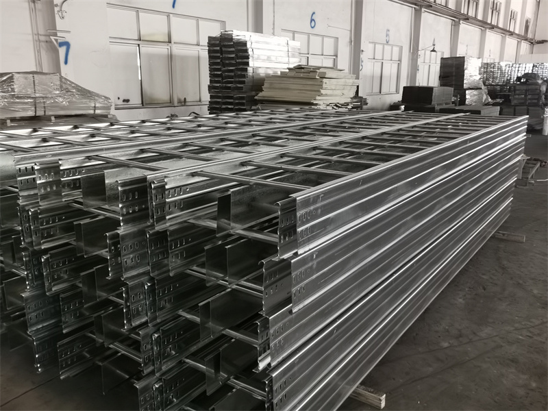 梯级式电缆桥架